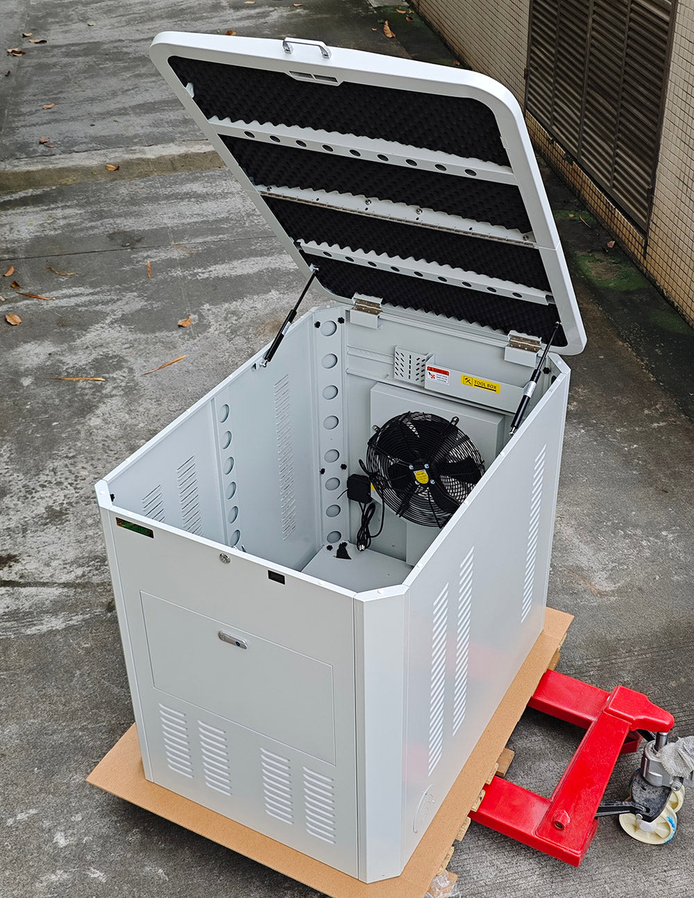 Generator Box, Generator Quiet Box Interior Space: 43" x 34" x 40", with Ventilation,Suitable for installing generators within 16,000 watts., Heat Dissipation and Impact Resistance - Patented Design